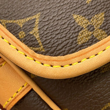 Load image into Gallery viewer, LOUIS VUITTON Sologne BrownM42250 Monogram
