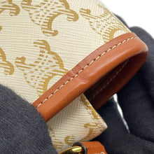 将图像加载到图库查看器中，CELINE Triomphe Falco Shoulder White/Brown191502 PVC Leather Size Medium
