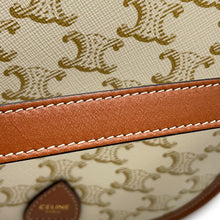 将图像加载到图库查看器中，CELINE Triomphe Falco Shoulder White/Brown191502 PVC Leather Size Medium
