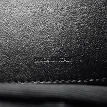 将图像加载到图库查看器中，CELINE Quilted Camera Bag Black188353 Leather Size Medium
