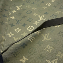 将图像加载到图库查看器中，LOUIS VUITTON Christopher MM Khaki GreenM27080 Monogram Surplus Canvas

