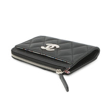 将图像加载到图库查看器中，CHANEL CC Logo Matelasse Fragment Case BlackAP3982 Caviar Leather
