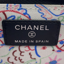 Load image into Gallery viewer, CHANEL CC Logo Matelasse Fragment Case BlackAP3982 Caviar Leather
