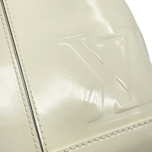 Load image into Gallery viewer, LOUIS VUITTON Alma BlancM51904 Monogram Vernis Leather Monogram Size BB
