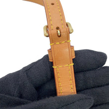 将图像加载到图库查看器中，LOUIS VUITTON Nano Noe PinkM82427 Monogram Laminated Jacquard
