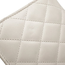 将图像加载到图库查看器中，CHANEL Matelasse ChainShoulder Bag WhiteAP4299 Lambskin/Rhinestone
