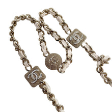 将图像加载到图库查看器中，CHANEL Matelasse ChainShoulder Bag WhiteAP4299 Lambskin/Rhinestone
