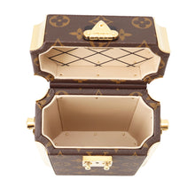 Load image into Gallery viewer, LOUIS VUITTON Camera box BrownM13882 Monogram・Canvas
