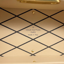 Load image into Gallery viewer, LOUIS VUITTON Camera box BrownM13882 Monogram・Canvas
