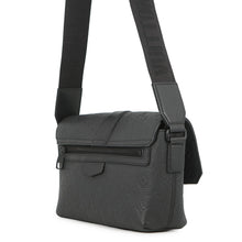 Load image into Gallery viewer, LOUIS VUITTON S Cape Messenger NoirM23741 Monogram・Taurillon
