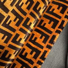 Load image into Gallery viewer, FENDI Peekaboo Black7VA388 Leather
