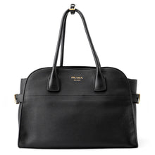 将图像加载到图库查看器中，PRADA Logo Tote Bag Black1BG517 Leather
