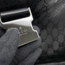 将图像加载到图库查看器中，GUCCI GG Imprime Shoulder Bag Black201732 GG implementation
