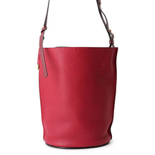 将图像加载到图库查看器中，LOEWE Gate Shoulder Bag Red321.12.U13 Leather
