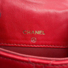 Load image into Gallery viewer, CHANEL Matelasse ChainPochette Red Lambskin
