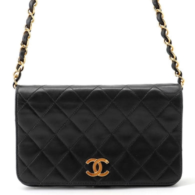 CHANEL トレースクエア CHANEL Sunglasses: Square Sunglasses, acetate — Fashion | CHANEL