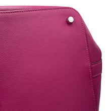 Load image into Gallery viewer, HERMES ToolBox Magnolia Swift Leather Size 33
