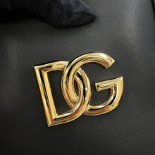 Load image into Gallery viewer, DOLCE&amp;GABBANA FEFE Shopping Tote Black Leather Size Medium
