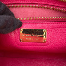 Load image into Gallery viewer, Ferragamo Gancini 2wayBag Pink21F478 Leather
