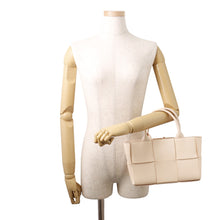 Load image into Gallery viewer, Bottega Veneta Arco Tote Macaron709337VCQC27671 Leather Size Mini
