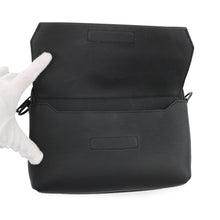 Load image into Gallery viewer, LOUIS VUITTON LV Aerogram Fastline Messenger NoirM22482 Leather LV Aerogram
