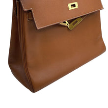 Load image into Gallery viewer, HERMES Kelly Retourne Gold Courchevel Size 32

