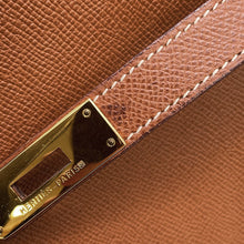Load image into Gallery viewer, HERMES Kelly Retourne Gold Courchevel Size 32
