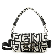 将图像加载到图库查看器中，FENDI Mamma Bucket Waist Pouch - Marc Jacobs Collaboration White/Black7AS138 Nylon
