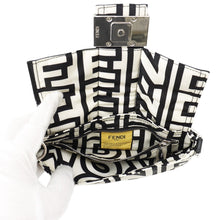 将图像加载到图库查看器中，FENDI Mamma Bucket Waist Pouch - Marc Jacobs Collaboration White/Black7AS138 Nylon
