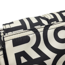 将图像加载到图库查看器中，FENDI Mamma Bucket Waist Pouch - Marc Jacobs Collaboration White/Black7AS138 Nylon
