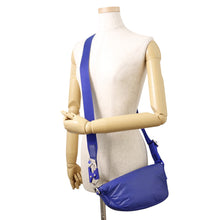 将图像加载到图库查看器中，BURBERRY Shield Shoulder Bag Night8074879 Nylon Size Mini
