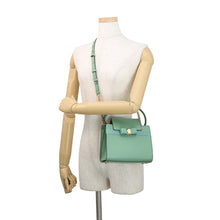 将图像加载到图库查看器中，Ferragamo Vala ribbon 2wayChainShoulder Bag Light Green21I282 Leather
