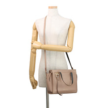将图像加载到图库查看器中，Ferragamo Amy Gancini 2-way Shoulder Bag Jasmin Flower21F478 Leather
