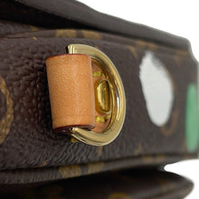 将图像加载到图库查看器中，LOUIS VUITTON LVxYK Pochette Metis Brown/MulticolorM46384 Monogram Painted Dot Size MM
