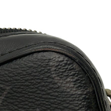 将图像加载到图库查看器中，LOUIS VUITTON Trio Messenger NoirM69443 Monogram Eclipse Monogram Eclipse Reverse
