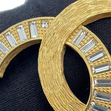 将图像加载到图库查看器中，CHANEL CC Logo Brooch Metal Rhinestone
