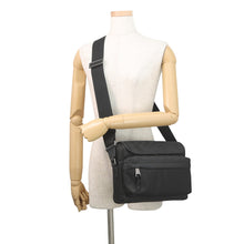 将图像加载到图库查看器中，GUCCI Cross Body Bag Black816820 GGNylon Size Medium
