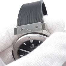 Load image into Gallery viewer, HUBLOT Classic Fusion Titanium Black Shiny W42mm TI Rubber Black Dial542.NX.1270.RX
