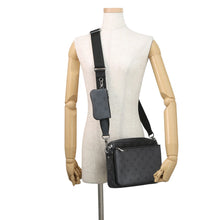 将图像加载到图库查看器中，LOUIS VUITTON Trio Messenger NoirM69443 Monogram Eclipse Monogram Eclipse Reverse
