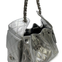 将图像加载到图库查看器中，CHANEL CHANEL25 ChainShoulder Bag SilverAS5293 Caviar Leather Size Small
