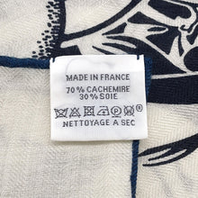 将图像加载到图库查看器中，HERMES Giant Square Flamingo Party Size 140 Blue・Marine / White Cashmere70% Silk30%
