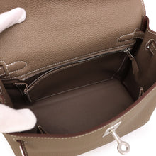 Load image into Gallery viewer, HERMES Kelly Retourne Etoupe Togo Leather Size 25
