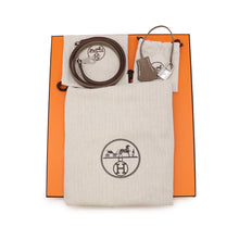 Load image into Gallery viewer, HERMES Kelly Retourne Etoupe Togo Leather Size 25
