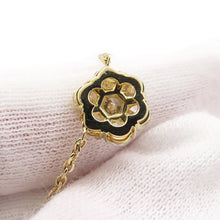 Load image into Gallery viewer, Van Cleef &amp; Arpels Fleurette Necklace 5 Flowers 18K Yellow Gold
