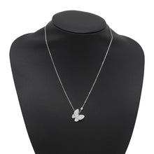 Load image into Gallery viewer, Van Cleef &amp; Arpels Do Papillon PendantVCARO3M400 18K White Gold
