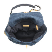 将图像加载到图库查看器中，CHANEL 19 ChainShoulder Bag BlueAS1160 Denim
