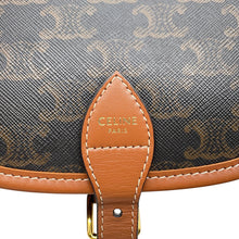 Load image into Gallery viewer, CELINE Triomphe Folco Shoulder Tan191502BZJ.04LU PVC Leather Size Medium
