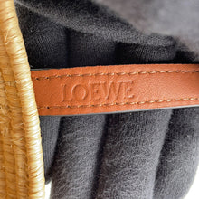 Load image into Gallery viewer, LOEWE Anagram Square Basket Bag Beige/TanACBK099X04 Raffia Leather Size Small
