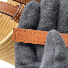 Load image into Gallery viewer, LOEWE Anagram Square Basket Bag Beige/TanACBK099X04 Raffia Leather Size Small
