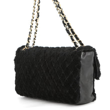 将图像加载到图库查看器中，CHANEL Lapin ChainShoulder Bag Black Lapin Leather Size 25
